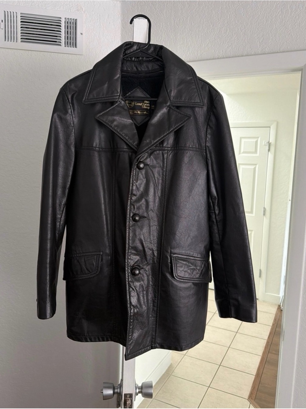 Vintage The Leather Shop Sears Leather Jacket w/ zip in fur vest. 1970s. Size 36
